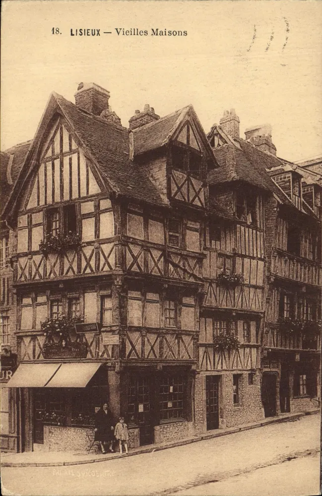 Lisieux — Velhas Casas — Editor Palais du Rosoir, n°18 - Frente