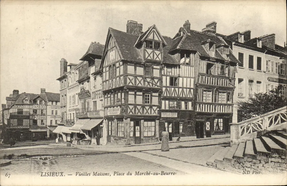 LISIEUX — Alte Häuser, Place du Marché-au-Beurre — ND Phot - Vorderseite