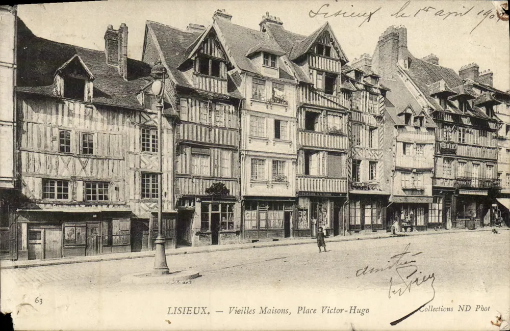 Lisieux — Alte Häuser, Place Victor-Hugo — Sammlung ND Phot - Vorderseite