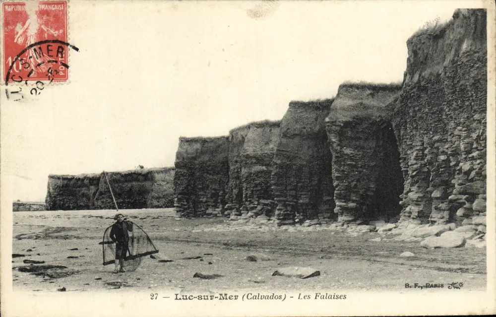 Luc-sur-Mer (Calvados) — Die Klippen — B. F., Paris - Vorderseite