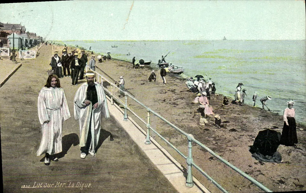 Luc-sur-Mer — La Digue — éditeur L.V.C. - Frente