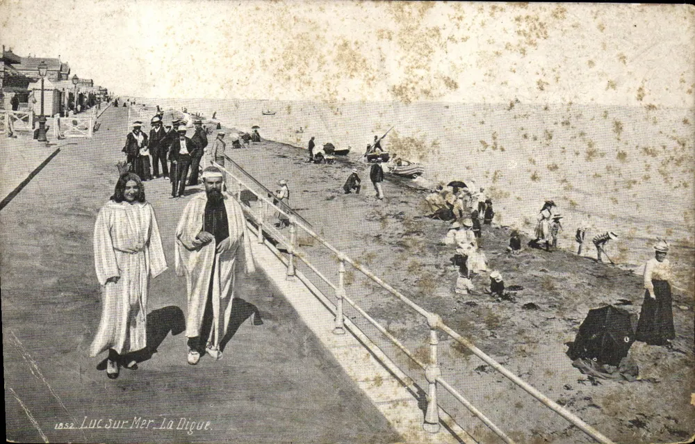 Luc-sur-Mer — La Digue — éditeur L. V. & Cie Tarna - Awers