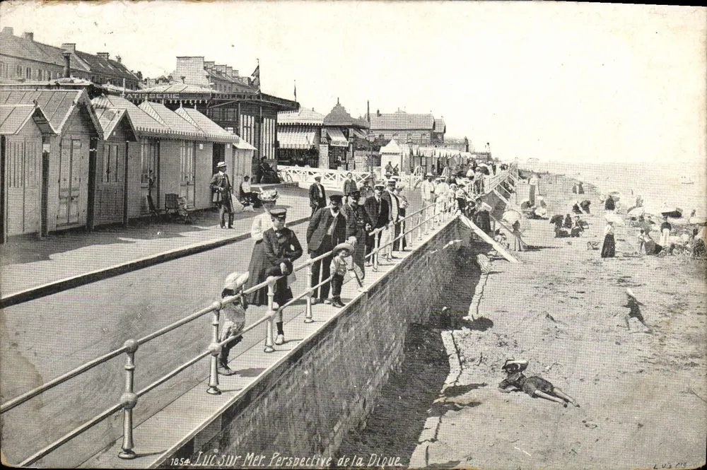 Luc-sur-Mer — Perspectiva da Digue — Editor L. V. & Cie, n° 1854 - Frente