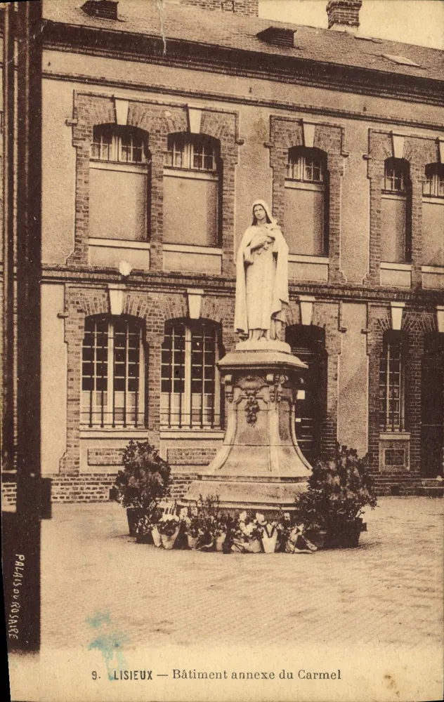 Lisieux — Bâtiment annexe du Carmel — Palais du Rosaire - Frente