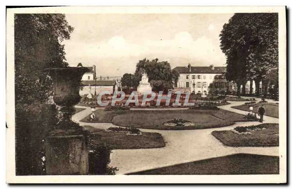 Lisieux — O Jardim Público — Cie des Arts Photomécanique, Strasbourg - Frente