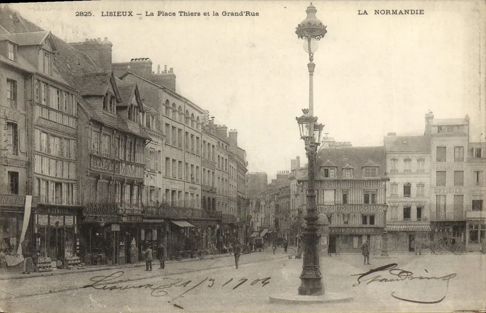 Lisieux — Place Thiers und Grand'Rue — Normandie, Verlag Normandie, Nr. 2825 - Vorderseite