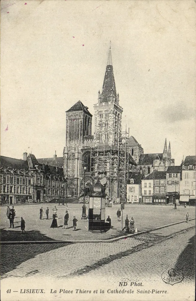 Lisieux — Place Thiers und Kathedrale Saint-Pierre — ND Phot. n°41 - Vorderseite