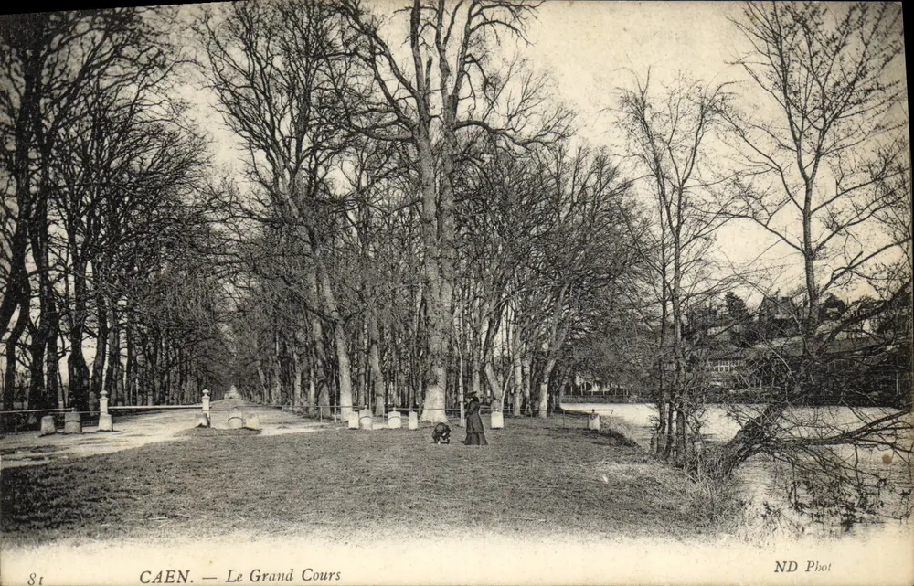 CAEN — O Grand Cours — ND Phot - Frente