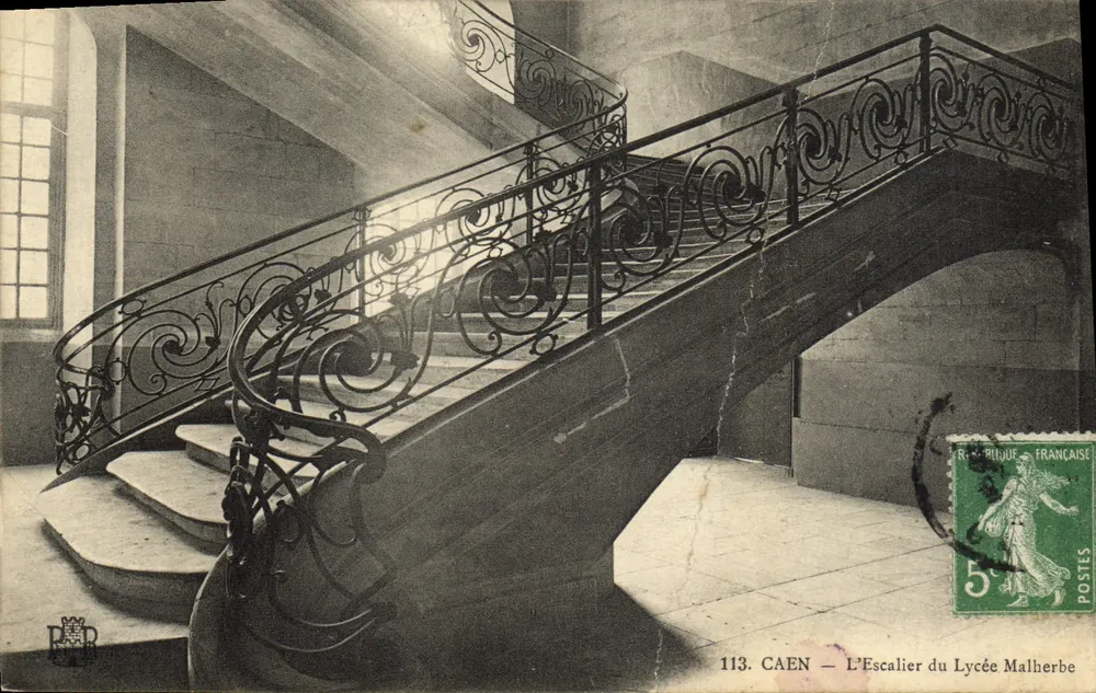 CAEN — L'Escalier du Lycée Malherbe — R. BILIQUE FRANÇAISE - Frente