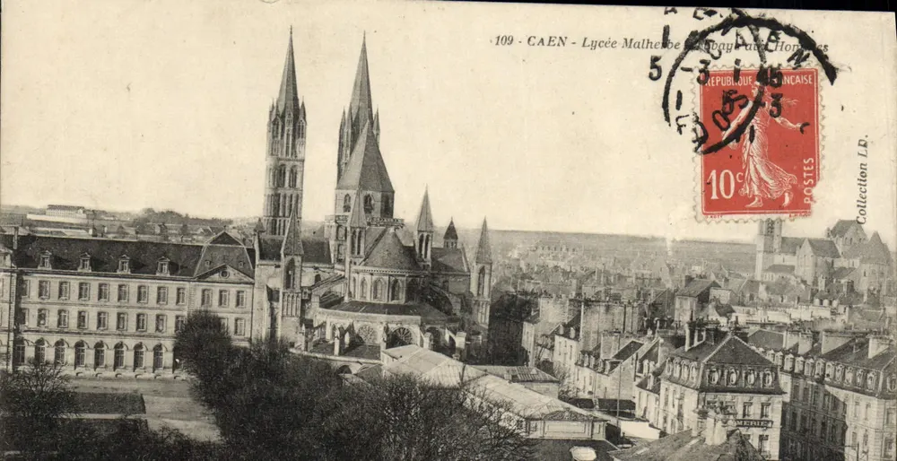 Caen — Visão do Liceu Malthe e do paisagem das Horloges — Coleção L.P. - Frente