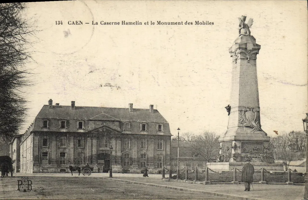 CAEN — Die Kasernen Hamelin und das Denkmal der Mobiles — Verlag P.R. Nr. 134 - Vorderseite