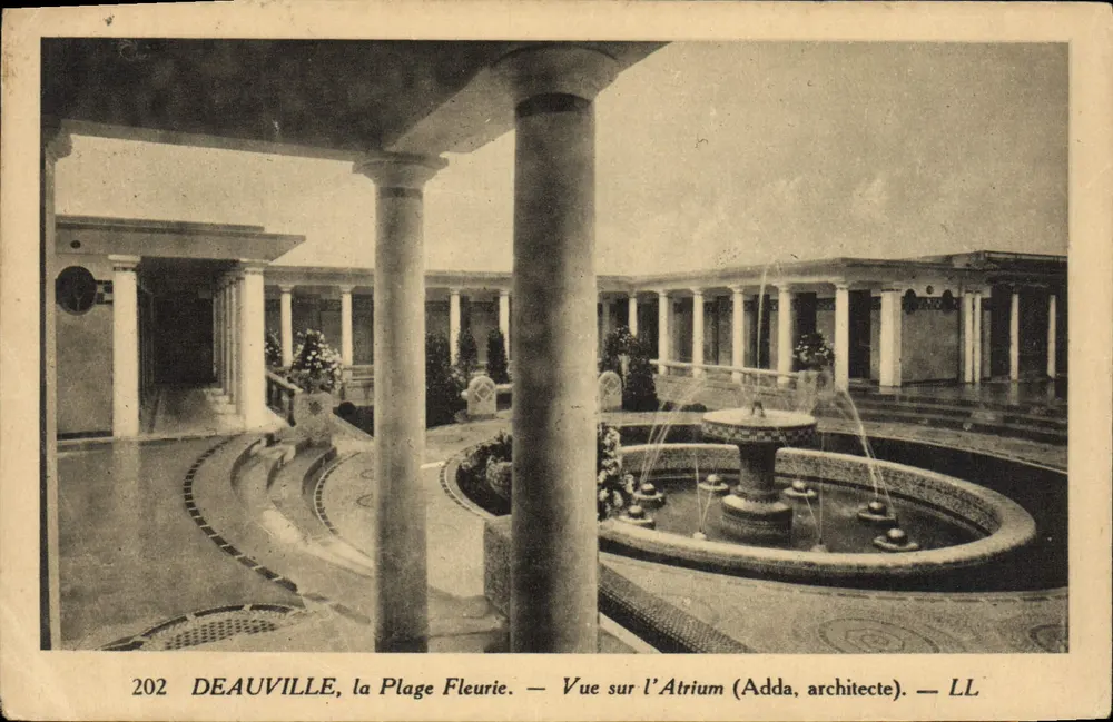 Deauville, die Blütenstrände — Ansicht des Atriums (Adda, Architekt) — LL - Vorderseite