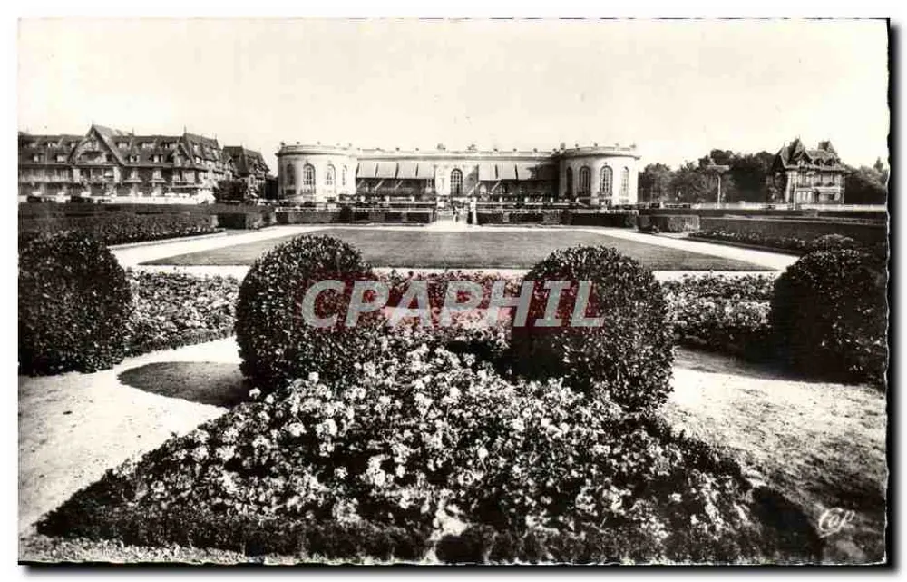 Deauville - Blühende Strandpromenade — Das Casino und die Gärten — Réal-Photo - Vorderseite