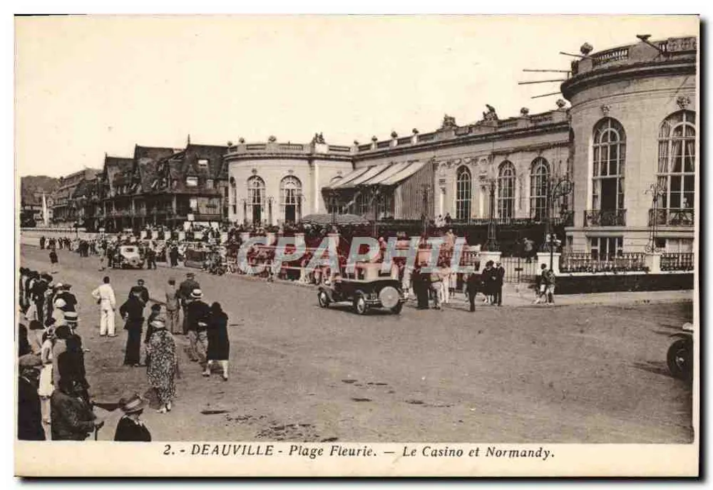 Deauville - Blühende Strandpromenade — Das Casino und Normandy — Royal Photo Deauville - Vorderseite