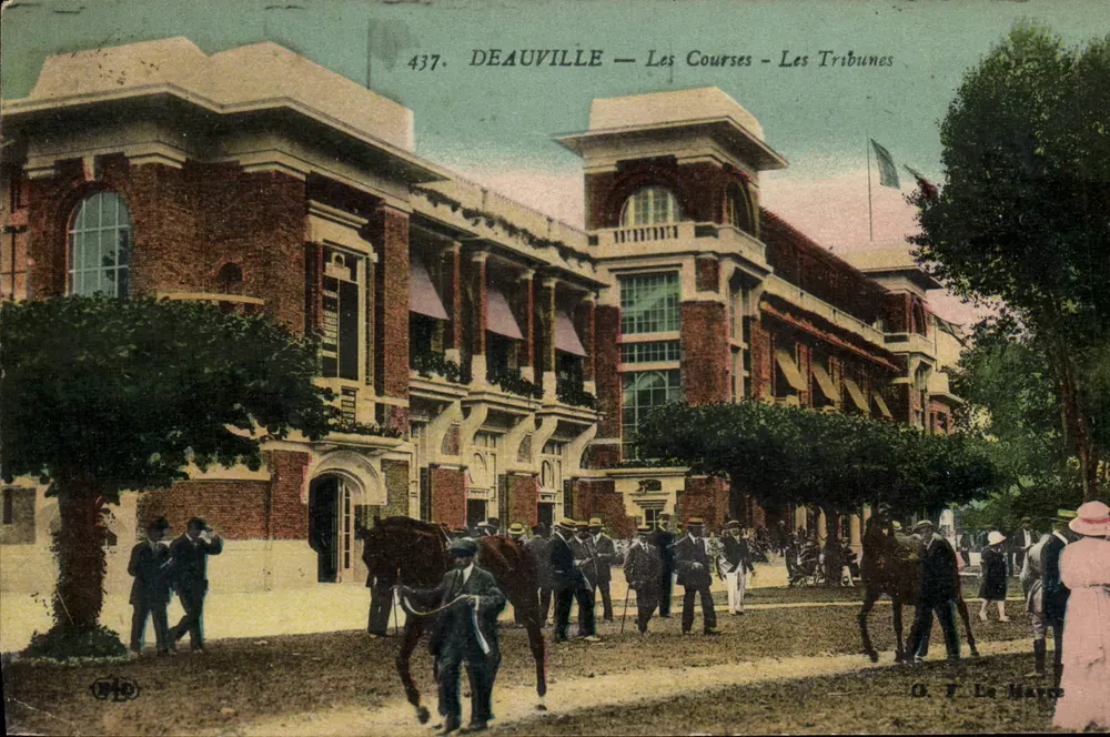 Deauville — Die Rennen — Die Tribünen — O.T. Le Marre, n°437 - Vorderseite