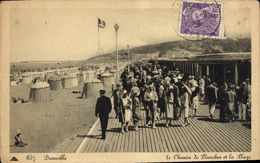 Deauville — Der Planches Promenad und die Strände — Verlag C. Alsaicienne des Arts Français - Vorderseite