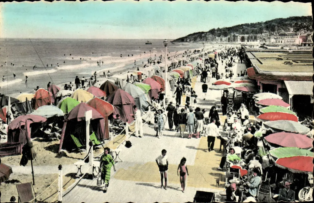 Deauville — Blühende Strände, Cap 242, Die Planches und das Bar du Soleil — Cie des Arts Photomécaniques, Paris - Vorderseite