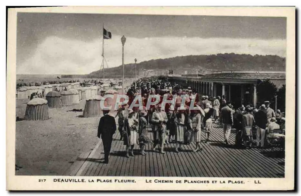 Deauville. Die Blühende Strände. Der Promenadenweg und der Strand — LL, n° 217 - Vorderseite