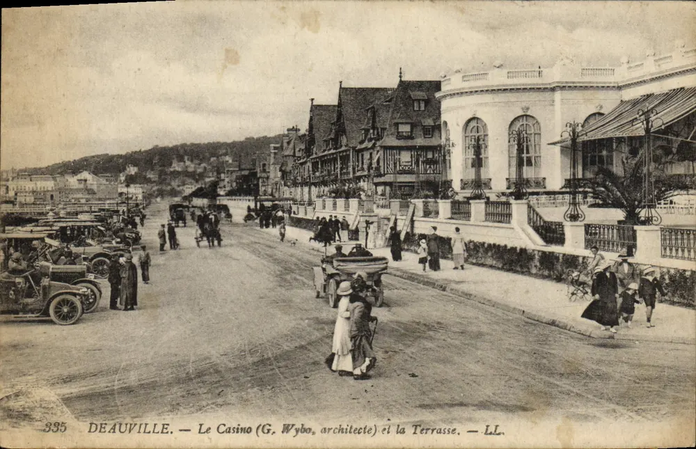 Deauville — Das Casino (G. Wybo, Architekt) und die Terrasse — LL. - Vorderseite