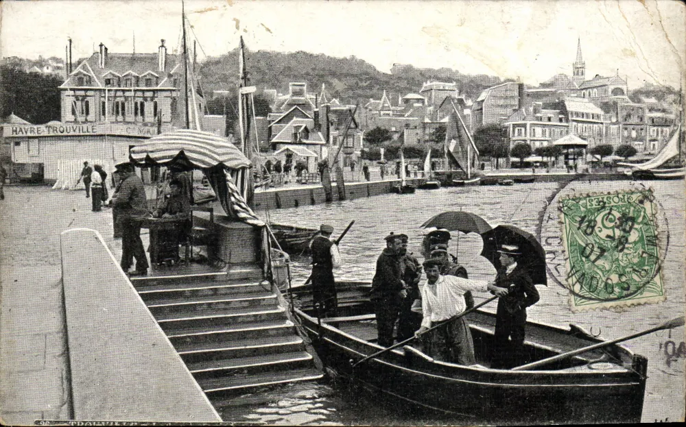 Havre-Trouville — vue du port avec bateau et quai — éditeur TDAHARPER - Frente