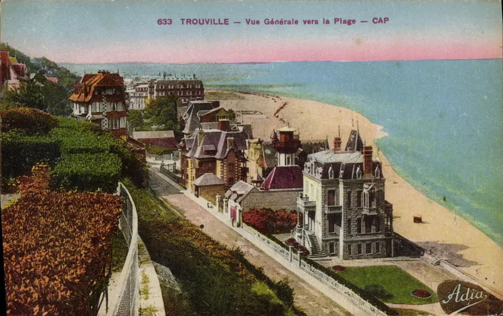 Trouville — Vista Geral em Direção à Praia — CAP — Adia - Frente