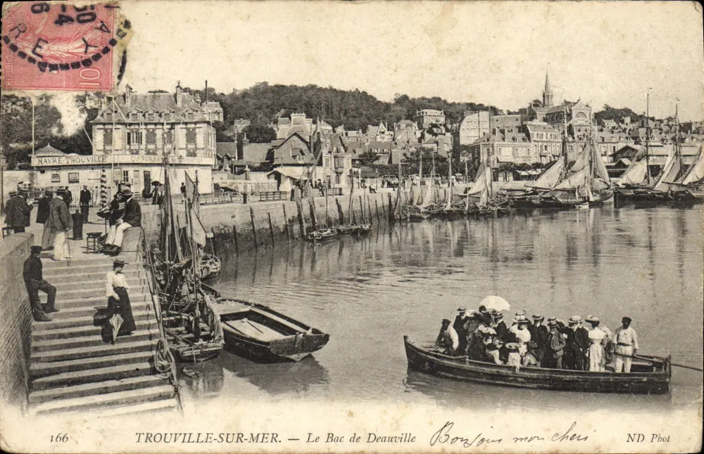 TROUVILLE-SUR-MER — Le Bac de Deauville — ND Phot, n°166 - Vorderseite
