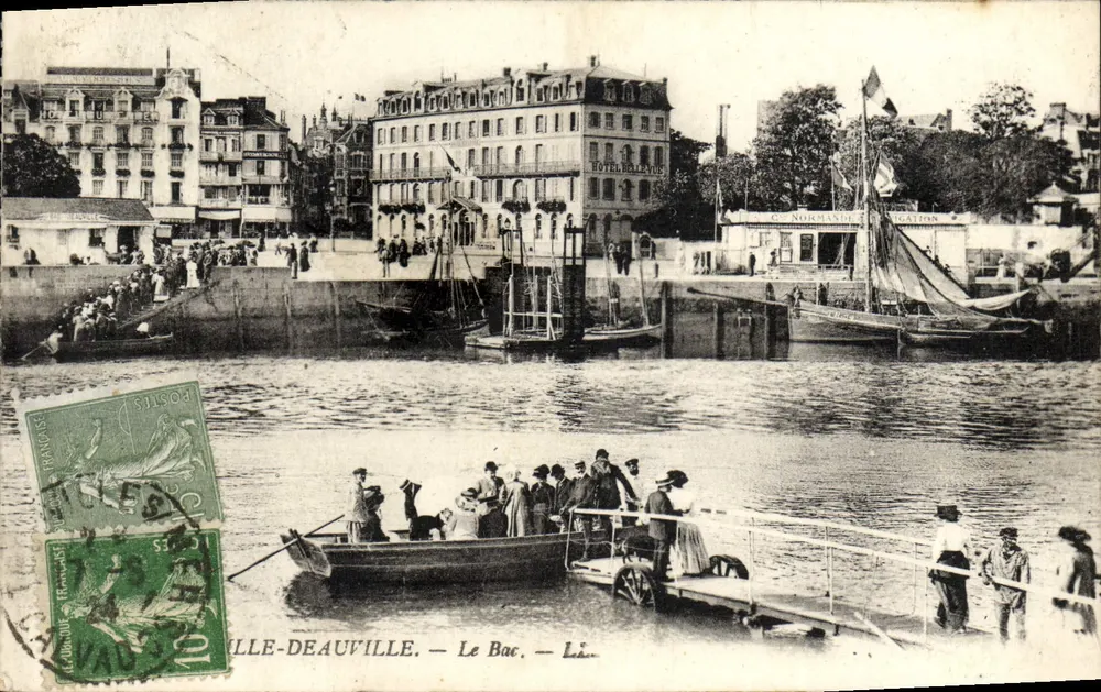 Deauville — Le Bac — Editor: Léon Lévy, n° 15 - Frente