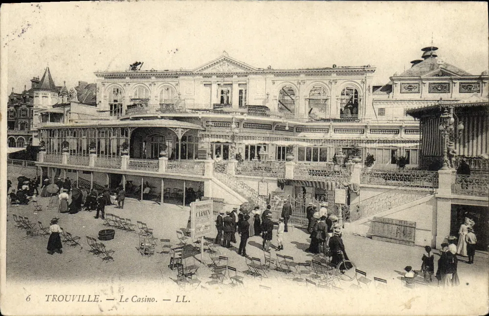 Trouville — O Casino — LL. - Frente