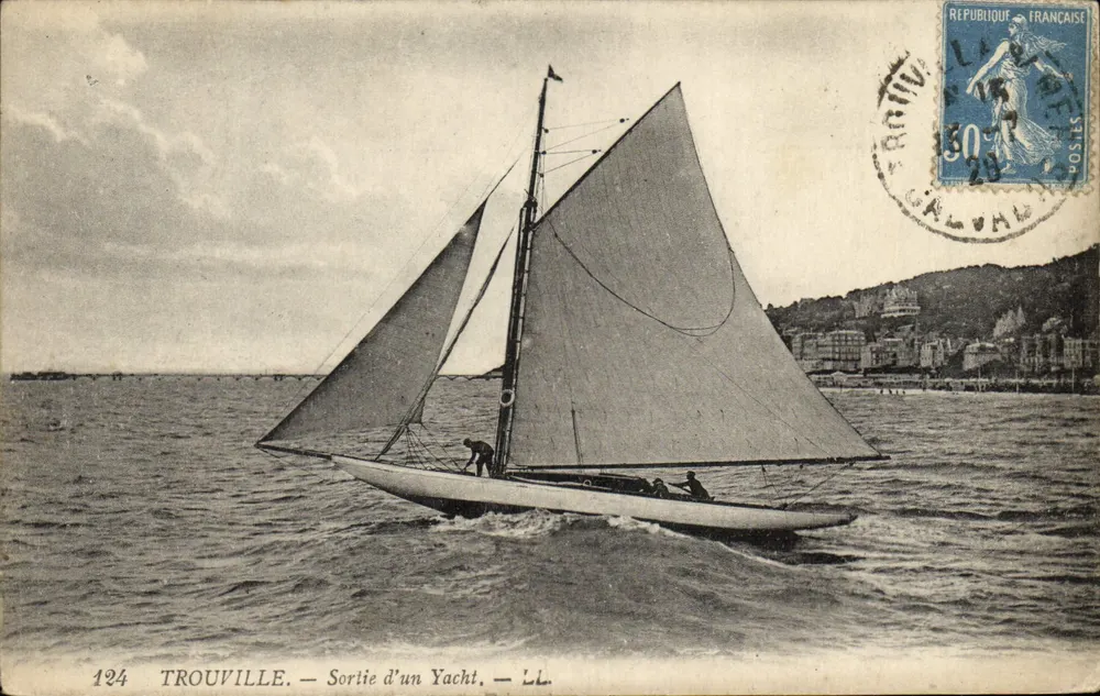TROUVILLE — Sortie d'un Yacht — LL. — N° 124 - Vorderseite