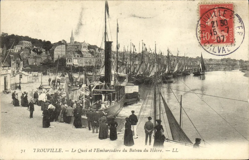Trouville — Der Kai und der Anlegeplatz des Havre-Boots — LL - Vorderseite