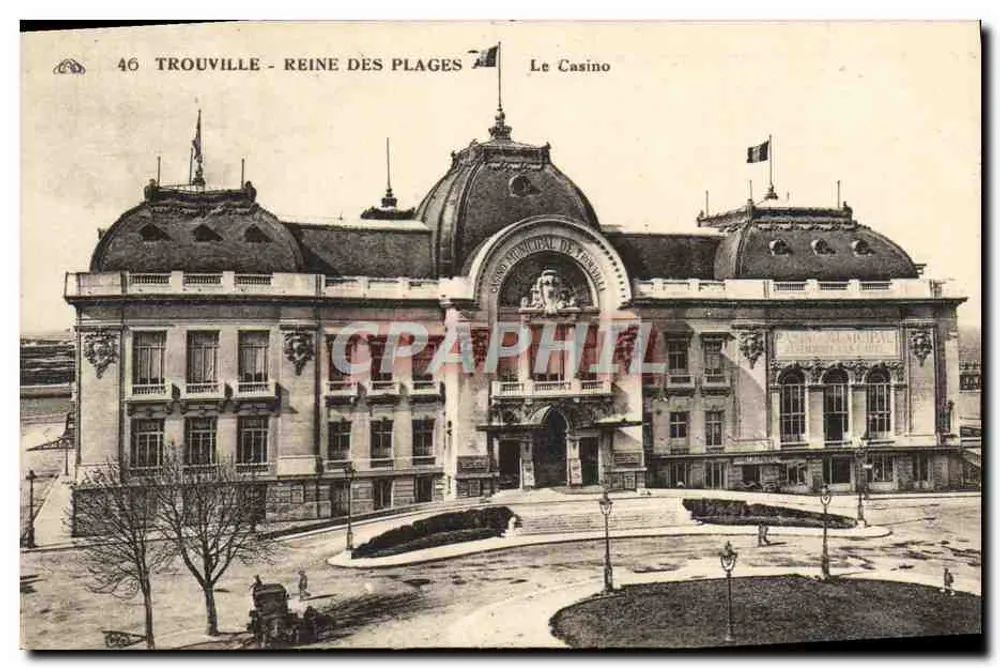 Trouville - Königin der Strände — Das Municipale Casino von Trouville - Vorderseite