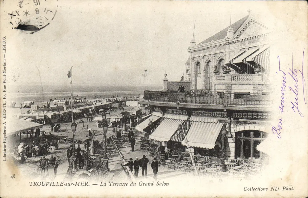 TROUVILLE-sur-MER — Die Terrasse des Grand Salon — Librairie-Papeterie A. GRENTÉ, 10 Rue Pont-Mortain — Fot. LISIEUX - Vorderseite