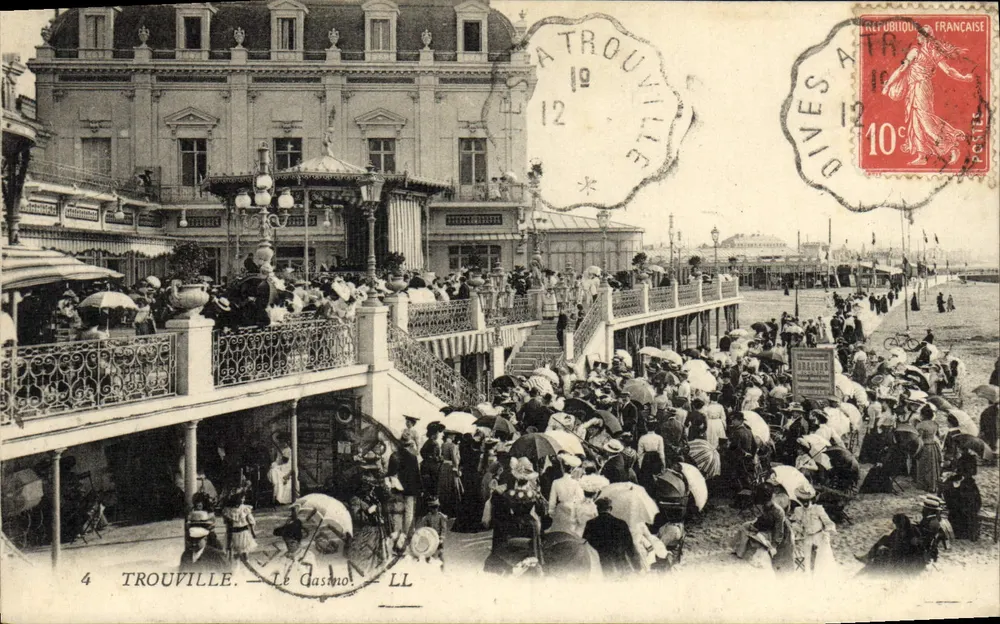 Trouville — O Casino — LL - Frente