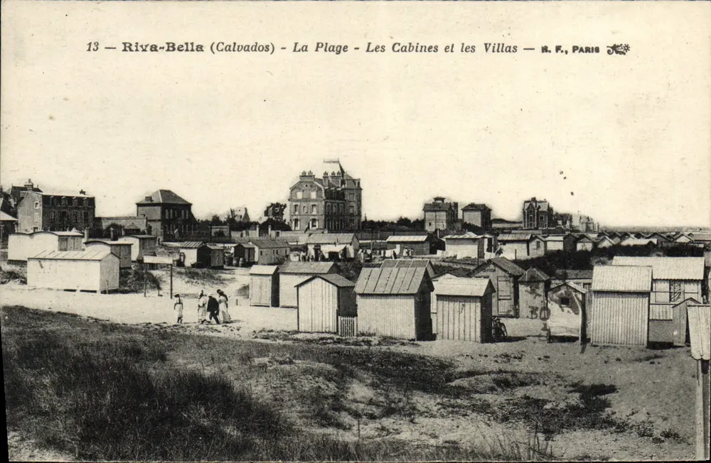 Riva-Bella (Calvados) — Ansicht der Strandpromenade — Kabinen und Villen — R.F., Paris - Vorderseite