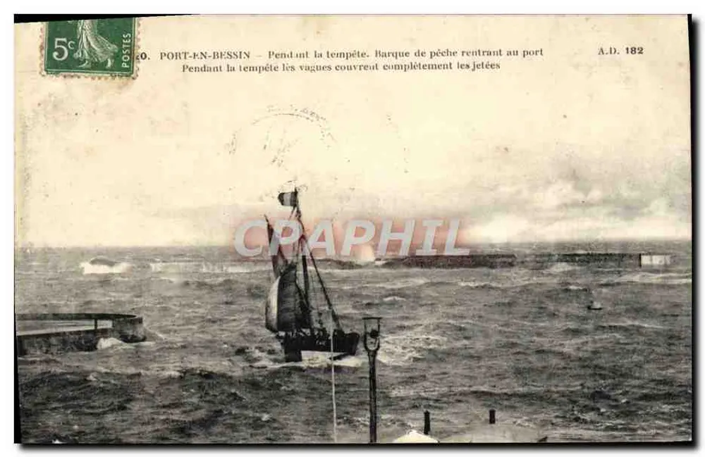 Port-en-Bessin — Pendant la tempête. Barque de pêche rentrant au port — A.D. 182 - Recto