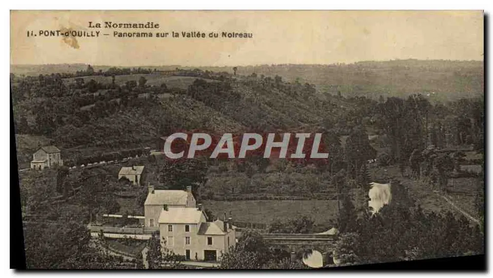 Pont-d'Ouilly — Panoramablick auf das Tal des Noireau — Normandie - Vorderseite
