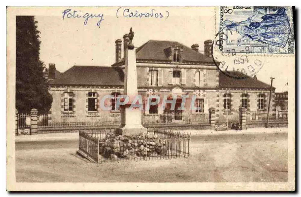 Potigny (Calvados) — Monument aux Morts devant la mairie — éditeur J.E.M. - Vorderseite