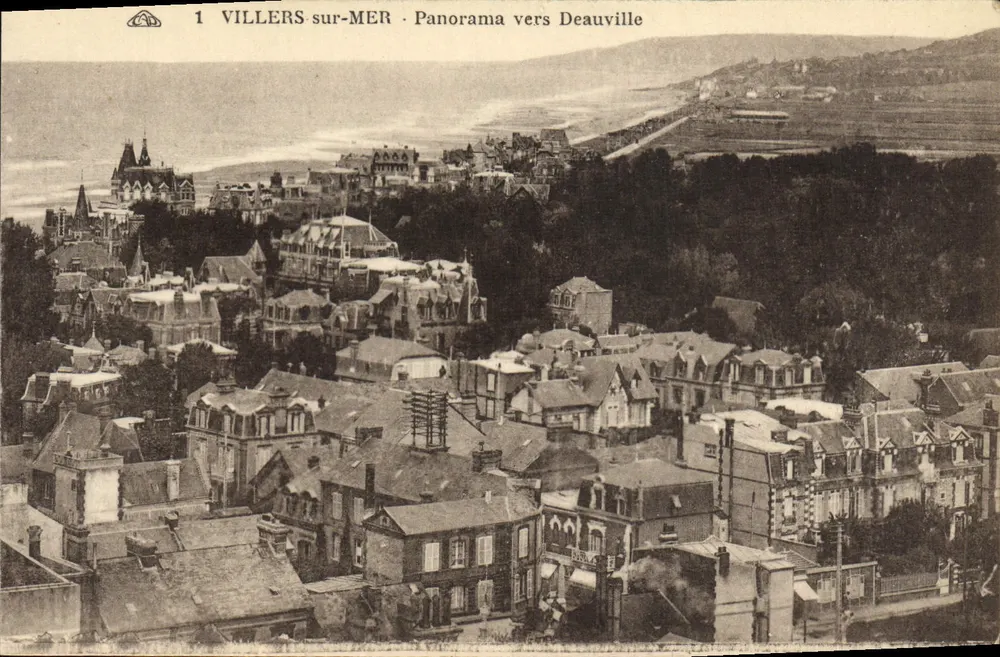 Villers-sur-Mer — Panorama vers Deauville — série 1 - Recto