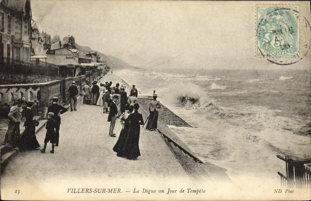 Villers-sur-Mer — Die Digue an einem Sturmtag — ND Phot - Vorderseite