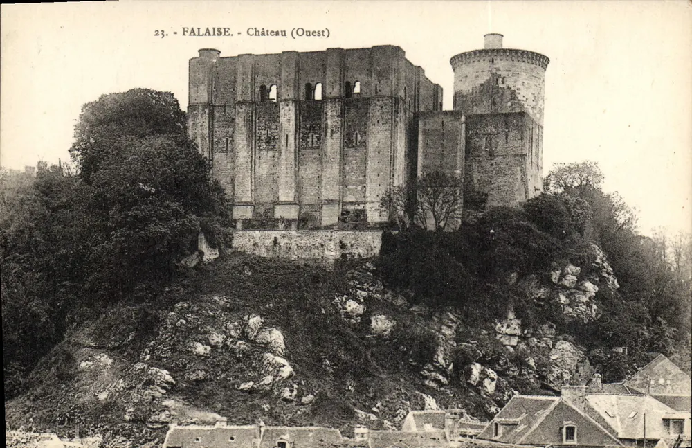 Falaise - Château (Westen) — ruïne van het château op een rotsachtige heuvel — onbekende uitgever, n° 23 - Voorkant