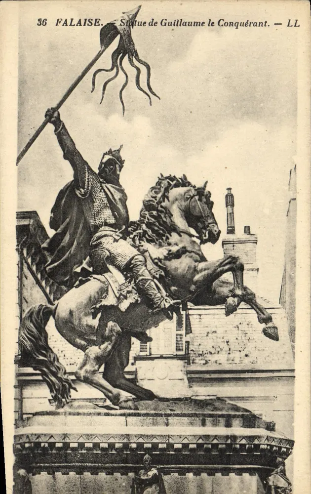 FALAISE — Estátua de Guilherme o Conquistador — LL - Frente