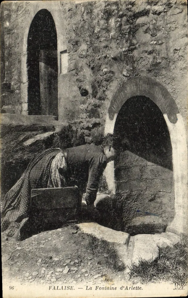 FALAISE — La Fontaine d'Arlette — J. Frot, n° 96 - Vorderseite