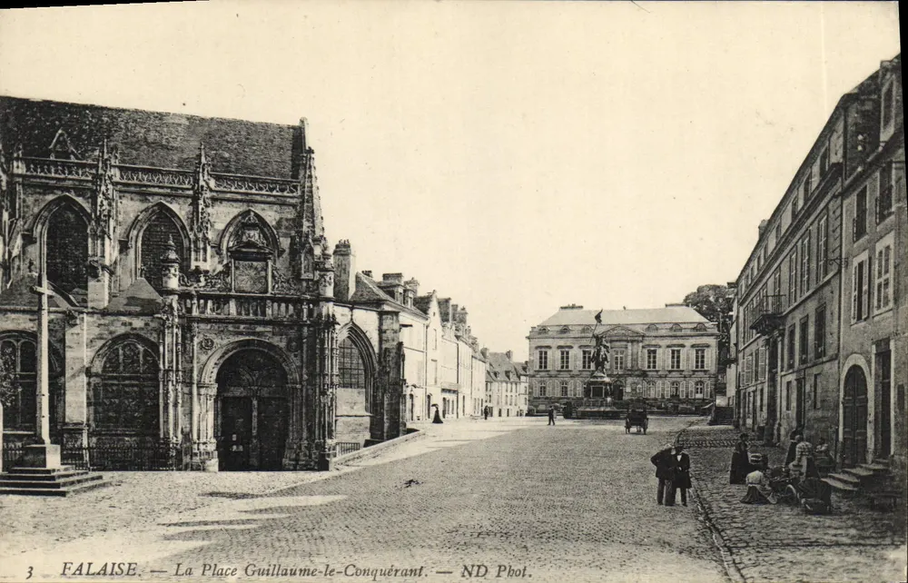 Falaise — Place Guillaume-le-Conquérant — ND Phot. - Vorderseite