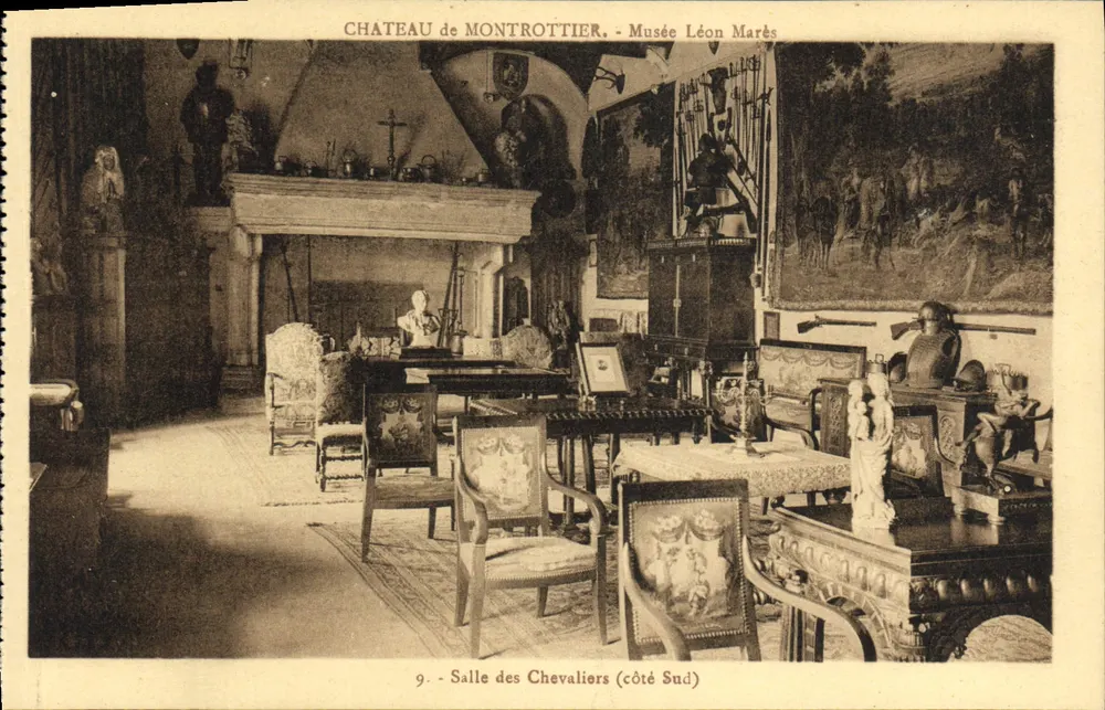 Schloss Montrottier - Museum Léon Marès - Saal der Ritter (Südseite) - Vorderseite