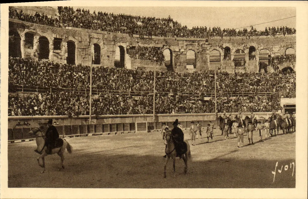 Nîmes — Les Arènes un jour de Corrida — Les Éditions d'Art Wach, Paris - Vorderseite