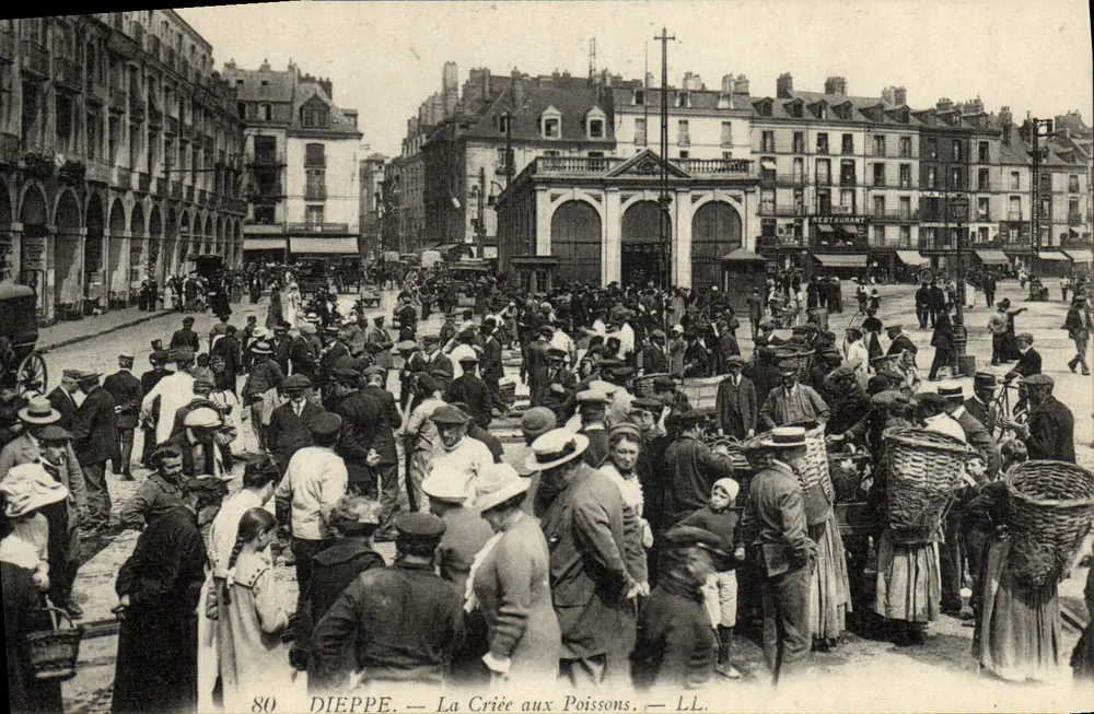 Dieppe — La Criée aux Poissons — LL. n°80 - Frente