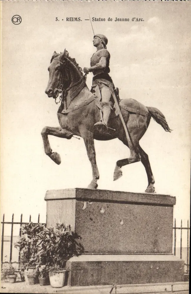 Reims — Estátua de Joana d'Arc — Edições OR Matosgues - Frente
