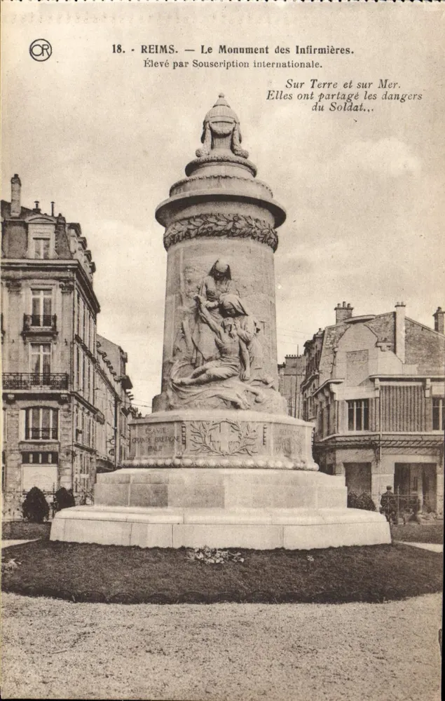 Reims — O Monumento das Enfermeiras — Erguido por Subscrição internacional - Frente