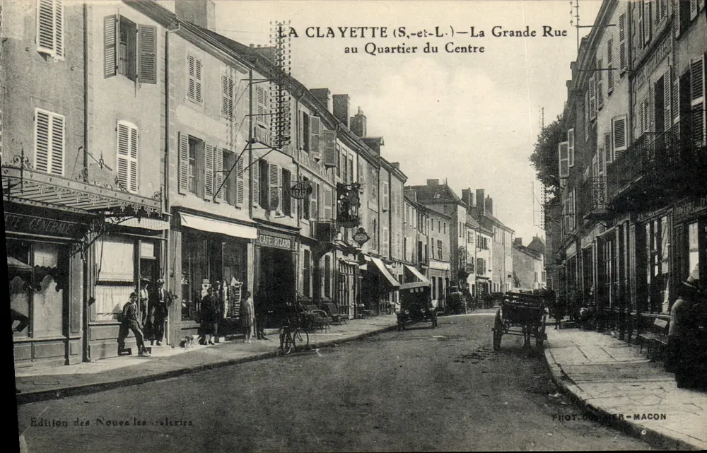 La Clayette (S.-et-L.) — Die Grande Rue im Zentrum — Phot. Guiller - Mâcon - Vorderseite