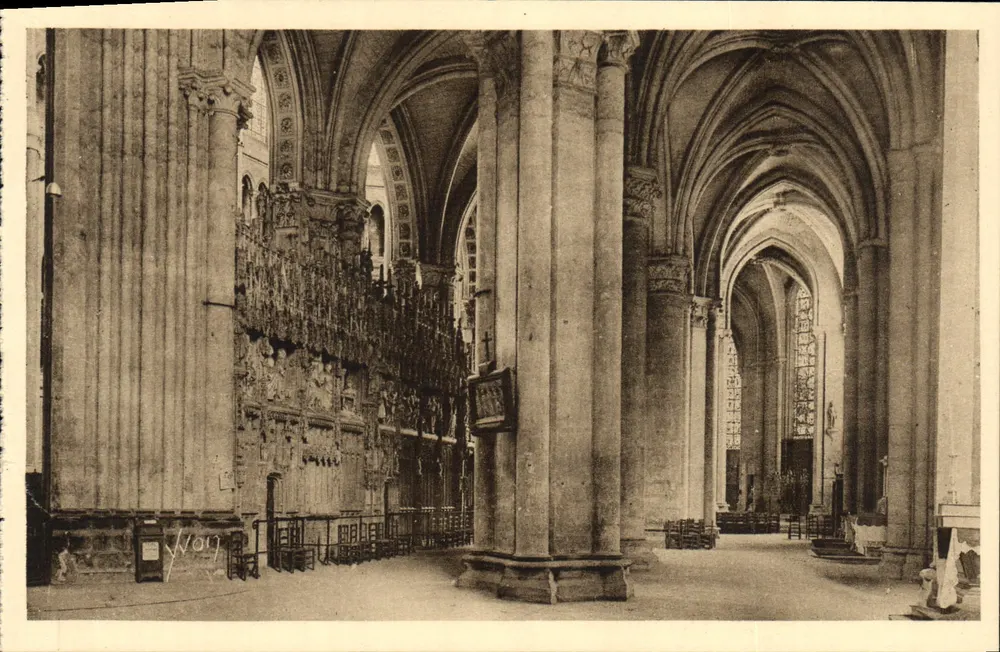 Chartres (Eure-et-Loir) — Intérieur de la Cathédrale, le Déambulatoire — Éditions d'Art YVON, Paris - Frente